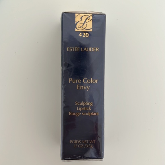 Estée Lauder Sculpting Lipstick - Picture 2 of 4